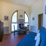 Apartamento Tipologia Trilo By Interhome